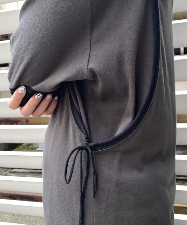 オカモト ミサキさんの「BEAMS WOMEN｜maturely / スィン ストリング スリット ワンピース」を使ったコーディネート