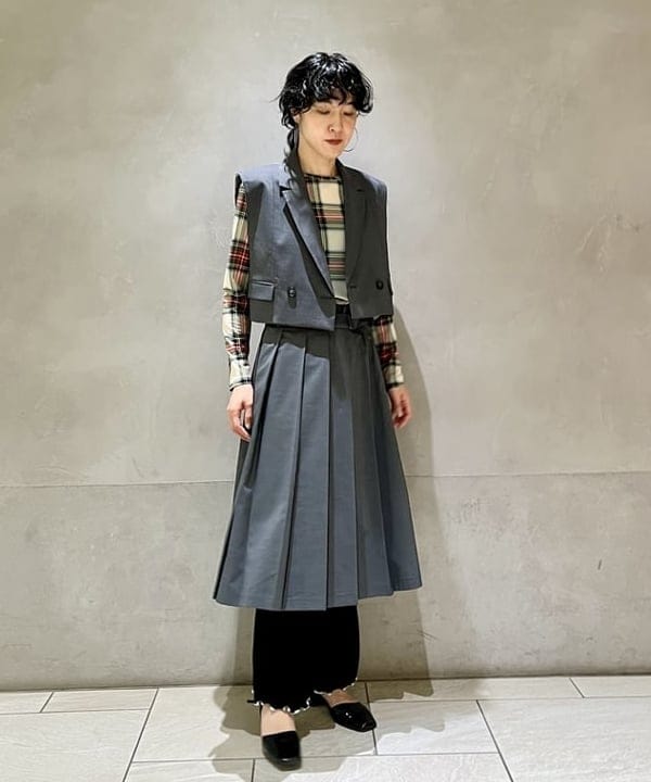 kigoさんの「BEAMS WOMEN｜ダブル ベルト プリーツ スカート」を使ったコーディネート