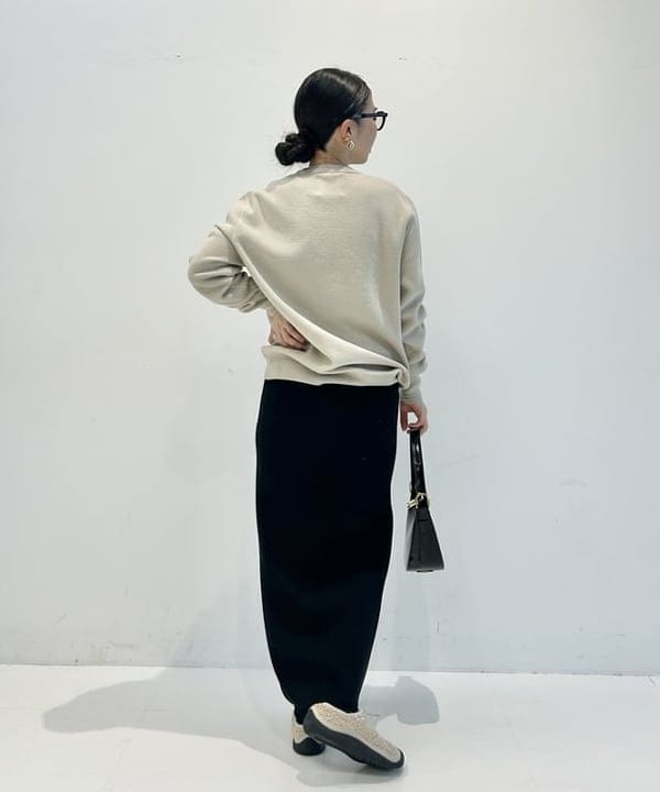 佐藤 美樹さんの「BEAMS WOMEN｜KEEN / HOWSER Ⅲ SLIDE ボア シューズ」を使ったコーディネート