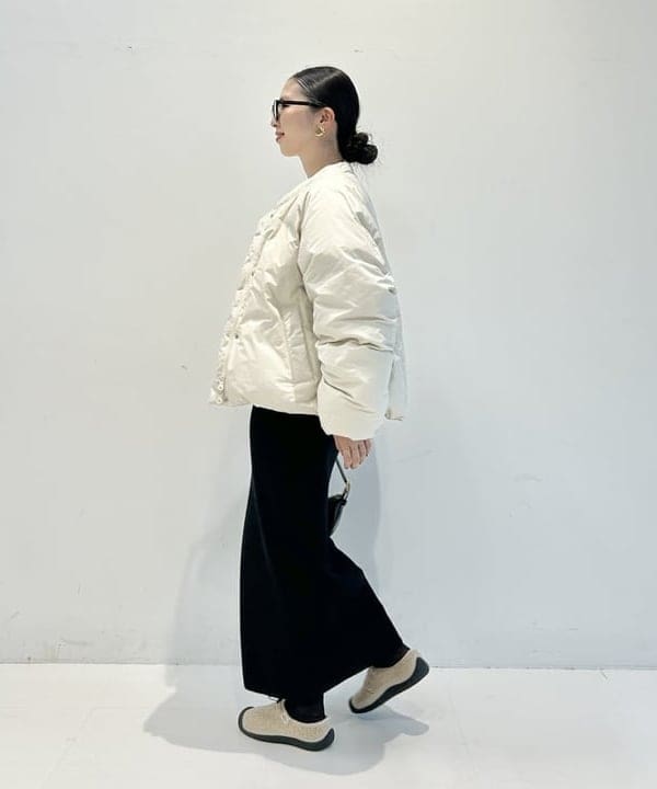 佐藤 美樹さんの「BEAMS WOMEN｜KEEN / HOWSER Ⅲ SLIDE ボア シューズ」を使ったコーディネート