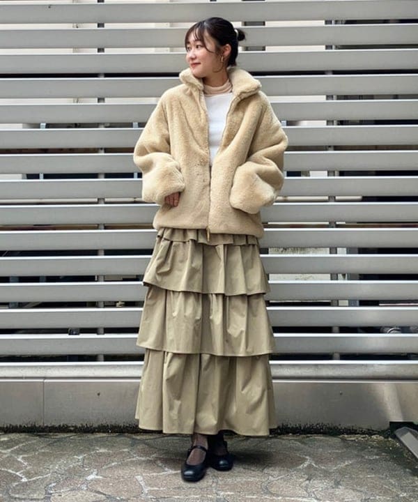 YUIさんの「BEAMS WOMEN｜TATRAS / BARBRA ボアブルゾン」を使ったコーディネート