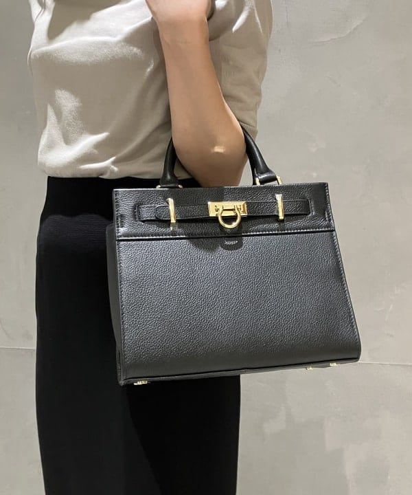 OSUMIさんの「BEAMS WOMEN｜シンプル タイト ニットスカート .M.」を使ったコーディネート