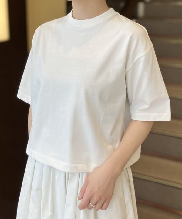 蒲原 捺美さんの「BEAMS WOMEN｜バルーン スカート」を使ったコーディネート