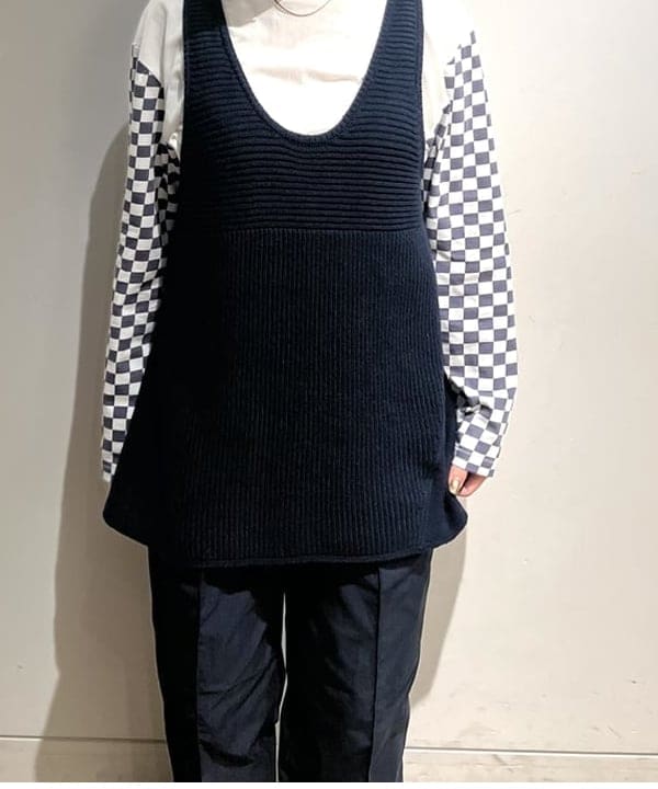 キムさんの「BEAMS WOMEN｜スイム アレンジ ベスト」を使ったコーディネート