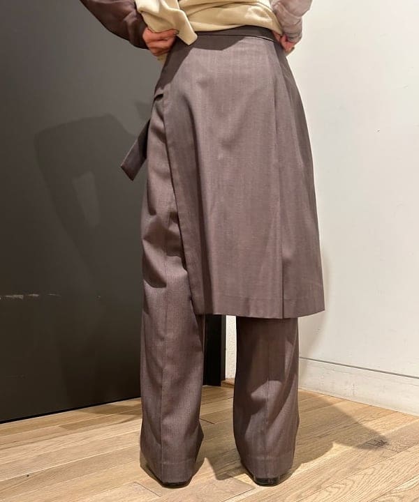 佐藤 亜美さんの「BEAMS WOMEN｜【別注】Casselini / チュール ビーズ ミニ ショルダー」を使ったコーディネート