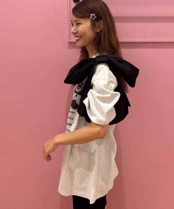 佐々木 南美さんの「BEAMS WOMEN｜カット コーデュロイ バイカー ショーツ」を使ったコーディネート