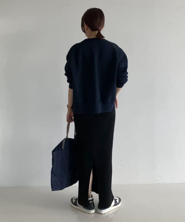 SAKAIさんの「BEAMS WOMEN｜SLOANE / ウール 天竺 クルーネック ニットTシャツ」を使ったコーディネート