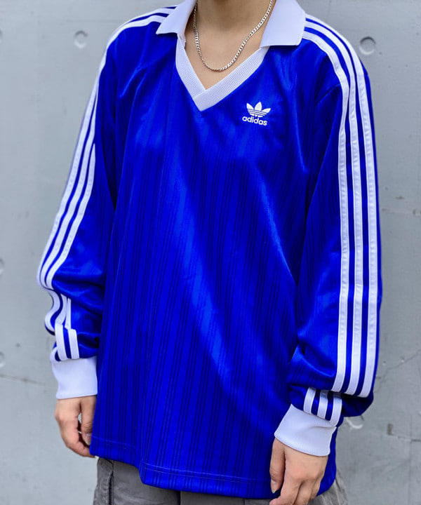 鈴木 悠里さんの「BEAMS WOMEN｜BEAMS / ビッグ 6ポケット カーゴパンツ」を使ったコーディネート