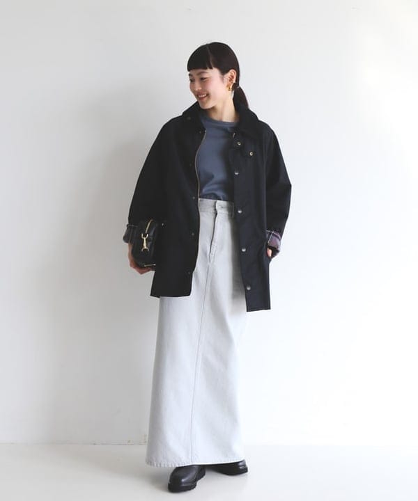 Ichika Hondaさんの「BEAMS WOMEN｜PHILIPPE AUDIBERT / Barrie ピアス ゴールド」を使ったコーディネート