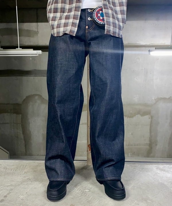 りゅうりゅうさんの「BEAMS WOMEN｜Timberland / HERITAGE GORE-TEX（R） MOC TOE MIDDLE BLACK」を使ったコーディネート