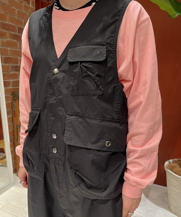 クロサワさんの「BEAMS WOMEN｜【別注】Manhattan Portage / MP1607-PL-S-3EMB-BMB」を使ったコーディネート