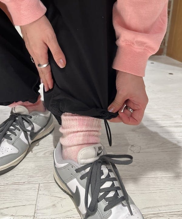 クロサワさんの「BEAMS WOMEN｜【別注】Manhattan Portage / MP1607-PL-S-3EMB-BMB」を使ったコーディネート