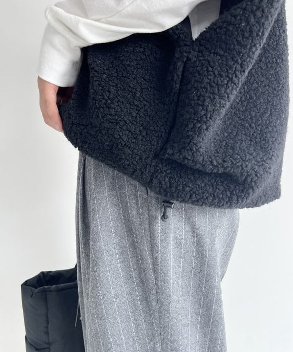 中丸　栞さんの「BEAMS WOMEN｜NOMADIS / SAC2 PADDED トートバッグ」を使ったコーディネート