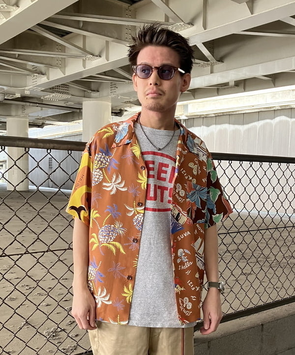 ホサカさんの「BEAMS WOMEN｜SUN SURF × BEAMS / 別注 アロハシャツ」を使ったコーディネート