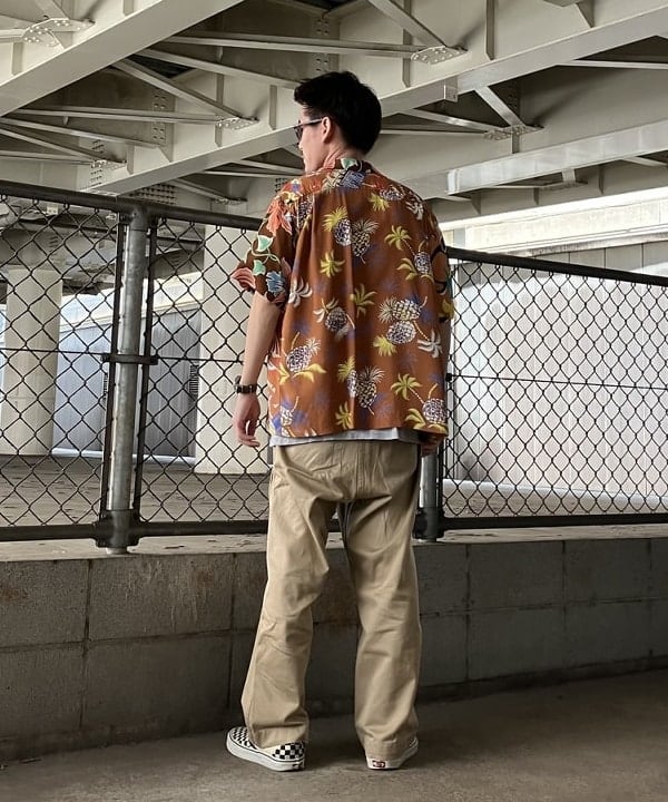 ホサカさんの「BEAMS WOMEN｜SUN SURF × BEAMS / 別注 アロハシャツ」を使ったコーディネート
