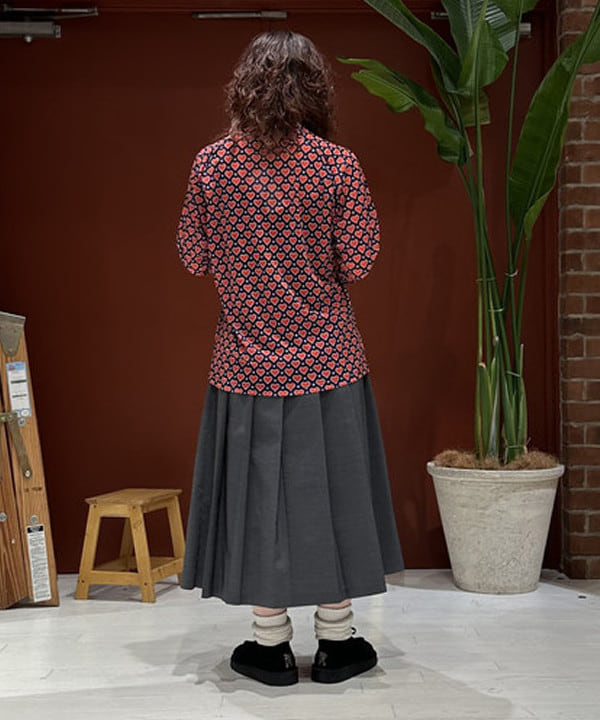 竹村 澄玲さんの「BEAMS WOMEN｜ダブル ベルト プリーツ スカート」を使ったコーディネート