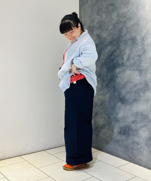 佐藤 歩さんの「BEAMS WOMEN｜Dickies / 別注 ダック ワイド パンツ」を使ったコーディネート