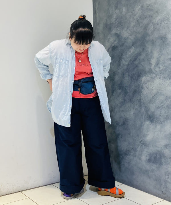 佐藤 歩さんの「BEAMS WOMEN｜Dickies / 別注 ダック ワイド パンツ」を使ったコーディネート
