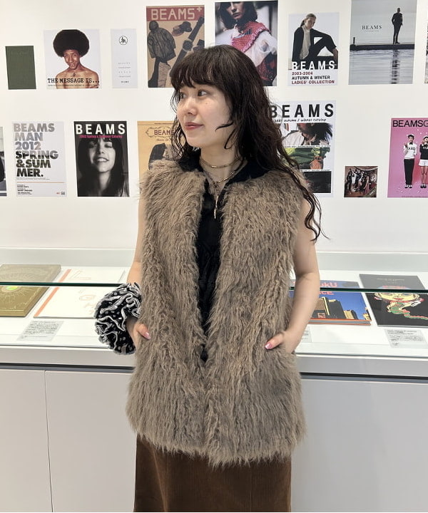 渡邊 舞さんの「BEAMS WOMEN｜コーデュロイ マーメイド スカート」を使ったコーディネート