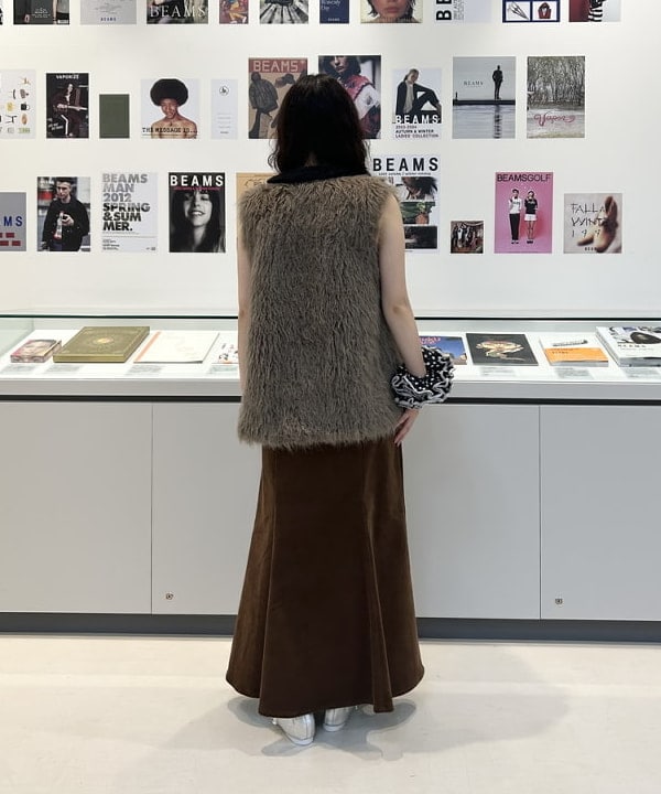 渡邊 舞さんの「BEAMS WOMEN｜コーデュロイ マーメイド スカート」を使ったコーディネート
