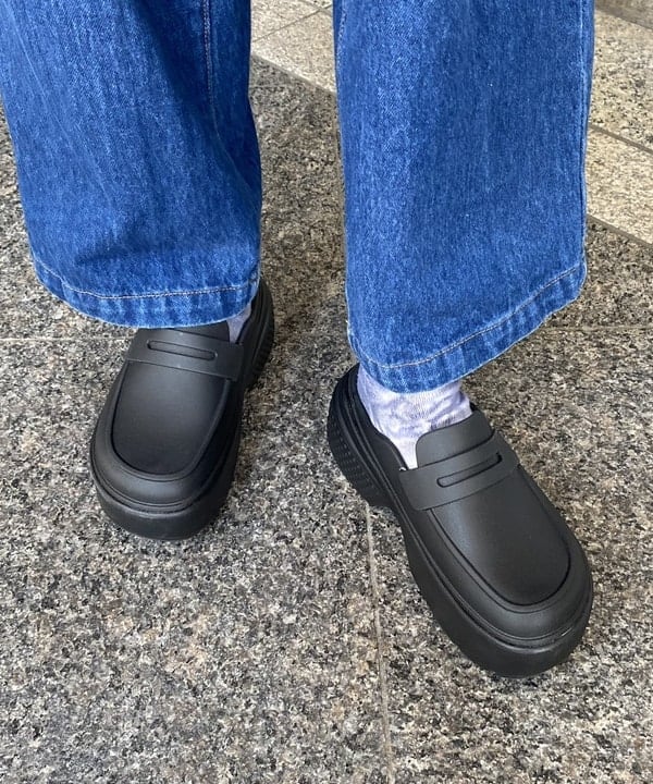 吉田 花さんの「BEAMS WOMEN｜LEVI’S(R) / SHRUNKEN 90S TRUCKER」を使ったコーディネート