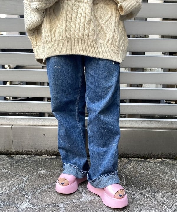 オカモト ミサキさんの「BEAMS WOMEN｜チェッカー ヘアクリップ」を使ったコーディネート