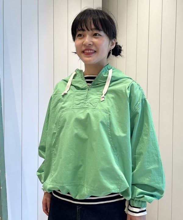 ナガオカ サキさんの「BEAMS WOMEN｜サイド ボタン アノラック」を使ったコーディネート