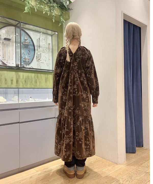 イトウミサキさんの「BEAMS WOMEN｜」を使ったコーディネート