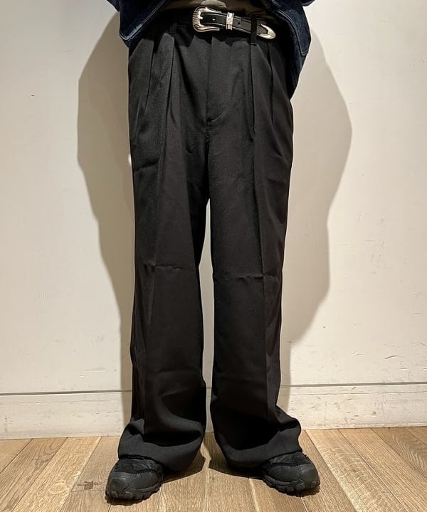 関澤 佑樹さんの「BEAMS WOMEN｜orSlow / 1950 カバーオール」を使ったコーディネート