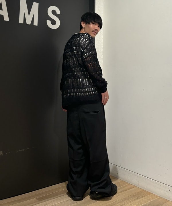 井上 隆司さんの「BEAMS WOMEN｜2プリーツ ワイド スラックス」を使ったコーディネート