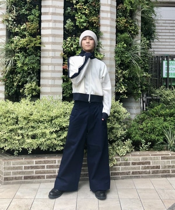はるひむさんの「BEAMS WOMEN｜Dickies / 別注 ダック ワイド パンツ」を使ったコーディネート