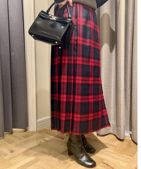 岡 妃呂美さんの「BEAMS WOMEN｜」を使ったコーディネート