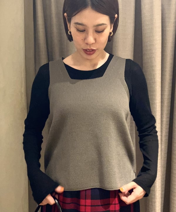 岡 妃呂美さんの「BEAMS WOMEN｜」を使ったコーディネート