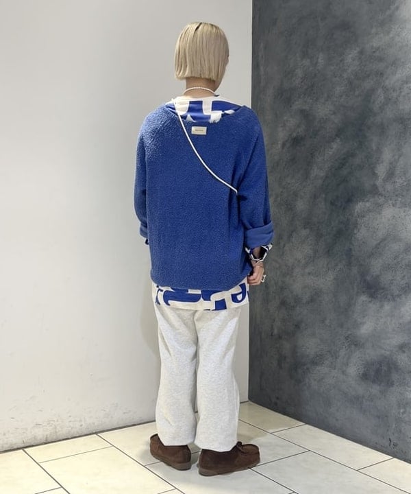 yokoyama shionさんの「BEAMS WOMEN｜BEAMS BOY / 樹脂 パール ロング ネックレス」を使ったコーディネート