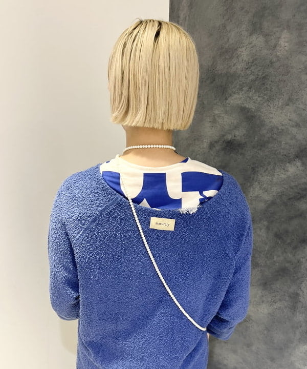 yokoyama shionさんの「BEAMS WOMEN｜BEAMS BOY / 樹脂 パール ロング ネックレス」を使ったコーディネート