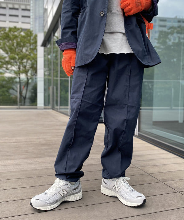 Kaoru Sakumaさんの「BEAMS WOMEN｜コットン ナイロン スラックス」を使ったコーディネート