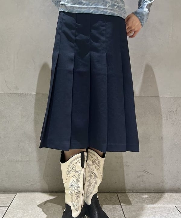 ササキさんの「BEAMS WOMEN｜【別注】FRED PERRY / Pleated Skirt」を使ったコーディネート
