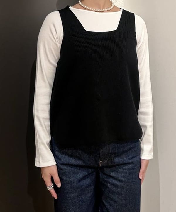 早川 萌子さんの「BEAMS WOMEN｜丸胴 テレコ 長袖 Tシャツ」を使ったコーディネート
