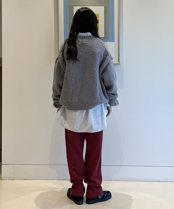 ミナミマリコさんの「BEAMS WOMEN｜ヘム アレンジ スウェット パンツ」を使ったコーディネート