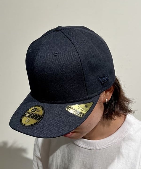 関澤 佑樹さんの「BEAMS WOMEN｜NEW ERA / 別注 Pre-Curved 59FIFTY Back Logo Cap 24AW」を使ったコーディネート