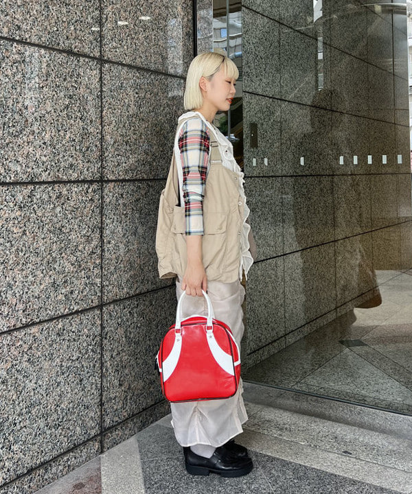 あさひさんの「BEAMS WOMEN｜シアー リブ ラッフル ノースリーブ トップス」を使ったコーディネート
