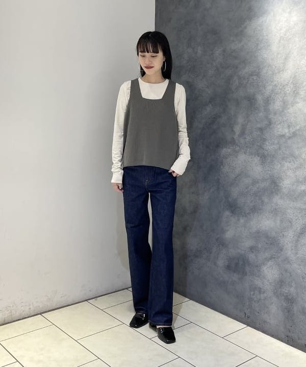 高木 菜央さんの「BEAMS WOMEN｜upper hights × Demi-Luxe BEAMS / 別注 THE NIECE デニムパンツ」を使ったコーディネート