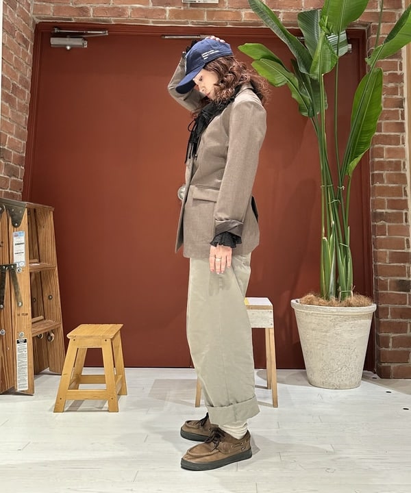 竹村 澄玲さんの「BEAMS WOMEN｜シャークスキン 4ボタン ダブル ジャケット」を使ったコーディネート