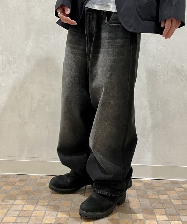 西村 光平さんの「BEAMS WOMEN｜BEAMS / ワイドフィット デニムパンツ」を使ったコーディネート