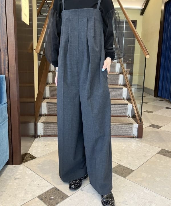 蒲原 捺美さんの「BEAMS WOMEN｜チュール スリーブ クルーネック プルオーバー」を使ったコーディネート