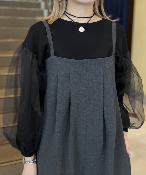 蒲原 捺美さんの「BEAMS WOMEN｜チュール スリーブ クルーネック プルオーバー」を使ったコーディネート