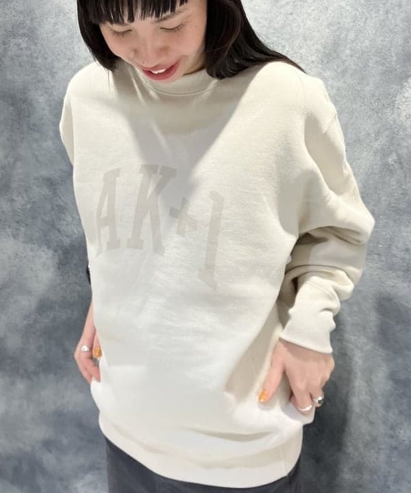 OSUMIさんの「BEAMS WOMEN｜upper hights × Demi-Luxe BEAMS / 別注THE HERENA スカート」を使ったコーディネート