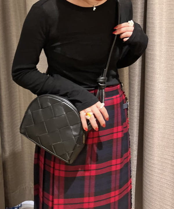 中川　ゆららさんの「BEAMS WOMEN｜【別注】O’NEIL OF DUBLIN / ウール イージー ロング チェック キルトスカート」を使ったコーディネート