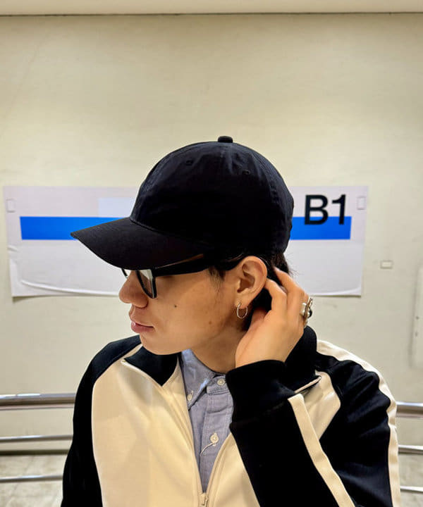 配島 孝明さんの「BEAMS WOMEN｜2プリーツ ワイド スラックス」を使ったコーディネート