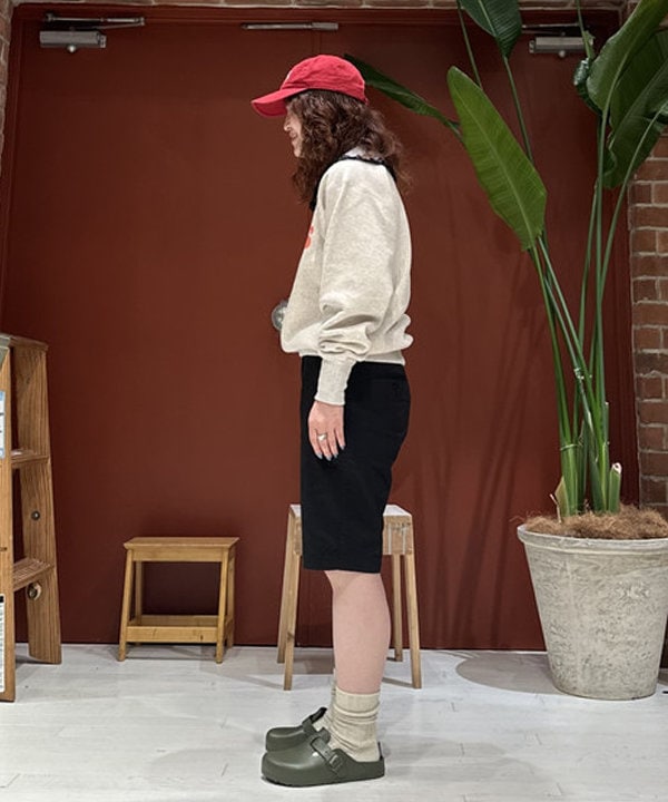 竹村 澄玲さんの「BEAMS WOMEN｜BIRKENSTOCK / 【EXCLUSIVE】 BOSTON EVA KHAKI（23～24.5cm）」を使ったコーディネート